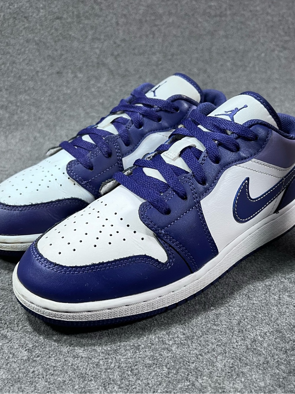 Nike Air Jordan 1 Low Retro GS “Blueberry/Sky Purple” 553560-515 6Y/Women’s 7.5